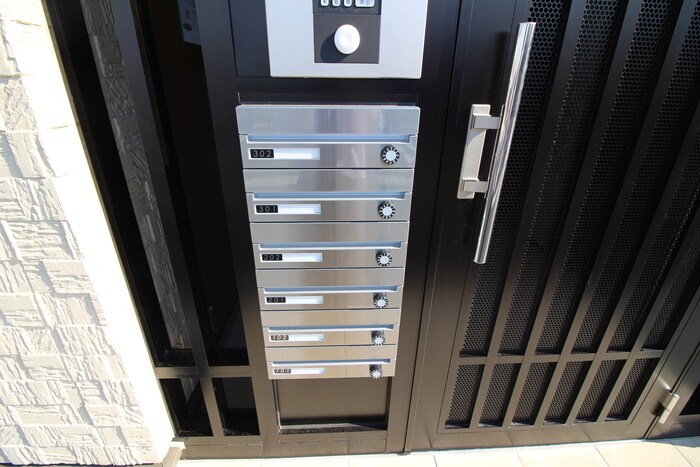 シャルール・エイトの物件外観写真