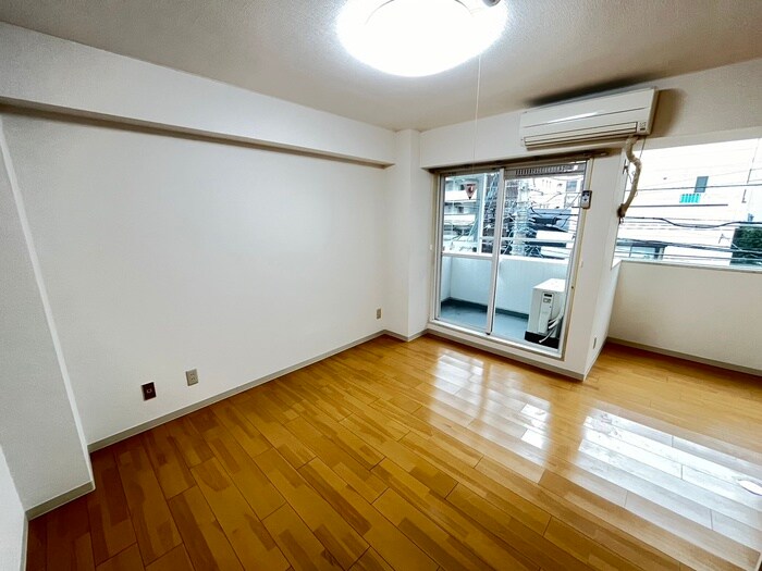 ホワイトメゾン山久の物件内観写真