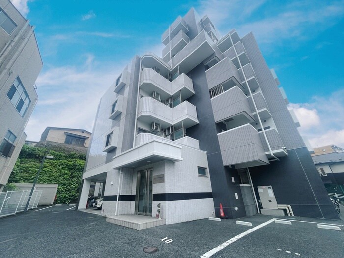 サンヴァ－リオ小松島の物件外観写真