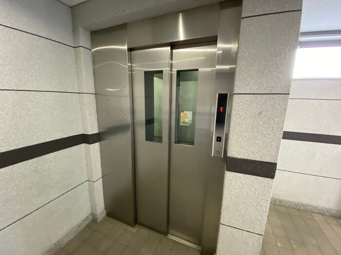 サンヴァ－リオ小松島の物件外観写真