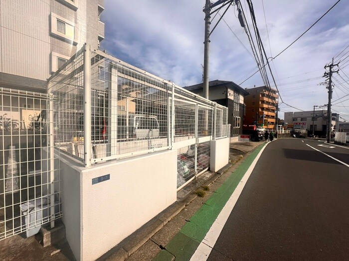 サンヴァ－リオ小松島の物件外観写真