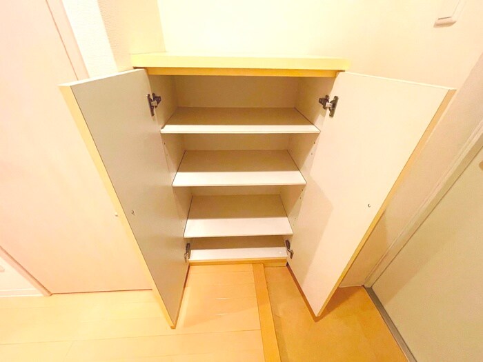 サンヴァ－リオ小松島の物件内観写真