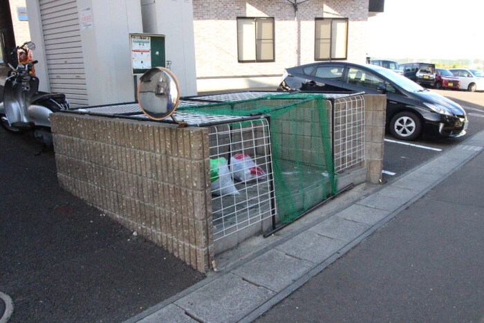 コリ－ヌ南光台Ⅰの物件外観写真