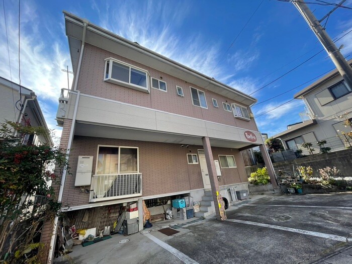 マルヤパラ－ストの物件外観写真