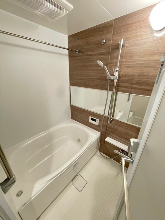 シーズンフラッツ青葉通一番町の物件内観写真