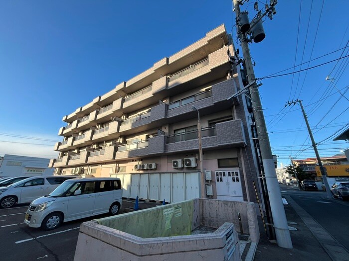 レ－ベンコ－トＡ棟の物件外観写真