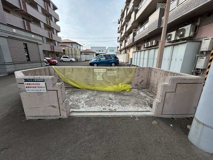 レ－ベンコ－トＡ棟の物件外観写真