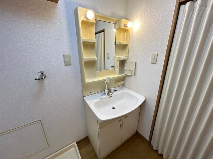 レ－ベンコ－トＡ棟の物件内観写真