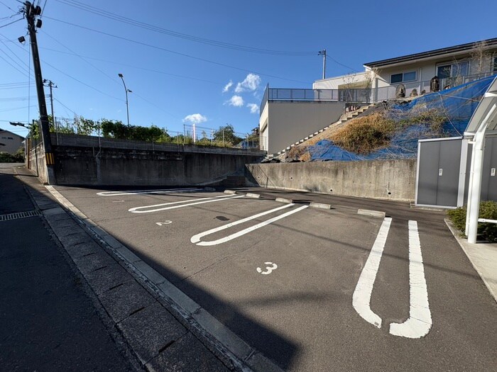 ライジングスターA棟の物件外観写真