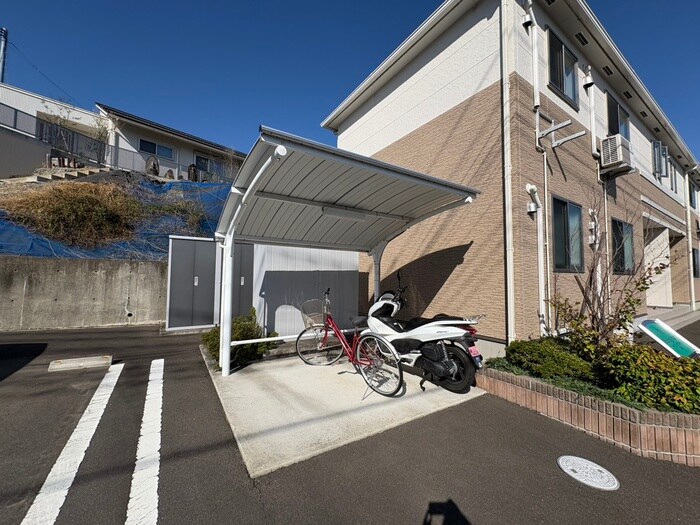 ライジングスターA棟の物件外観写真