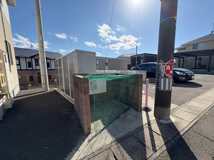 ライジングスターA棟の物件外観写真