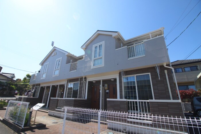 ポプラ－ルの物件外観写真