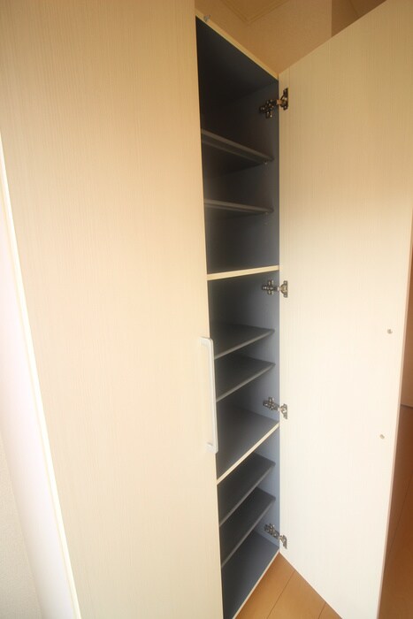 ポプラ－ルの物件内観写真