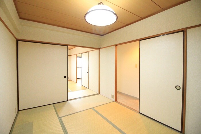 銀杏町レジデンスの物件内観写真