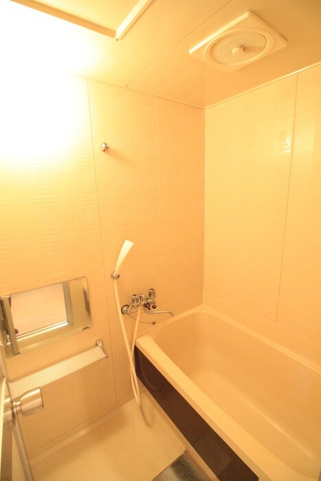 銀杏町レジデンスの物件内観写真