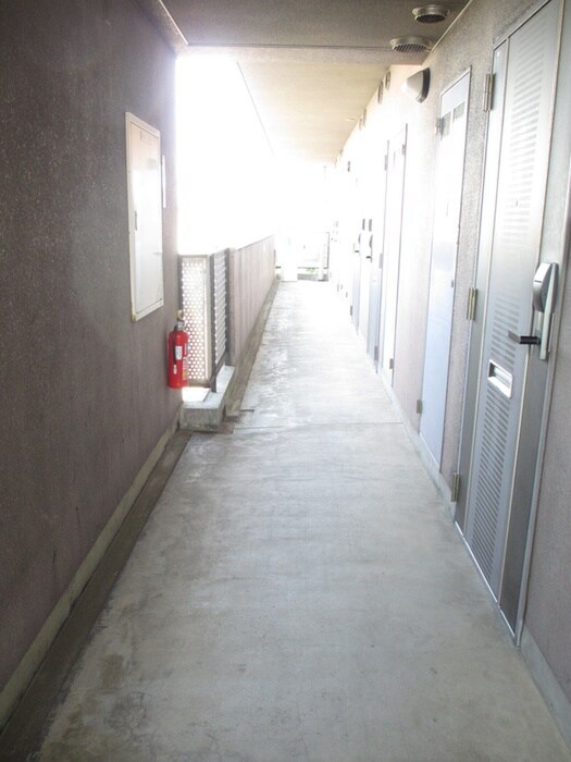 ロイヤルヒルズ鶴巻の物件外観写真