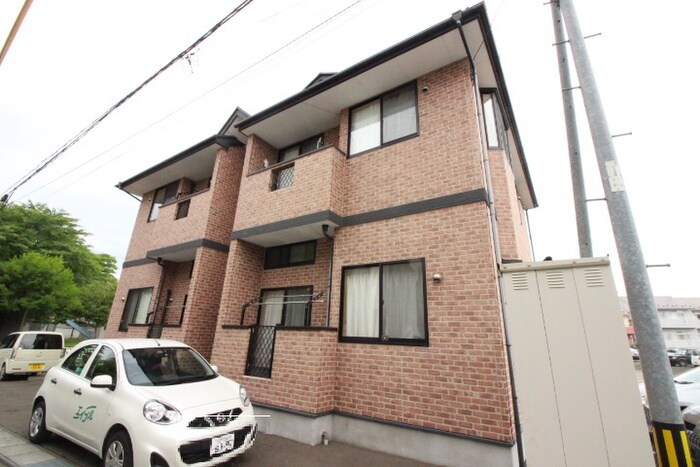 Ｆｒａｉｓ９６１の物件外観写真