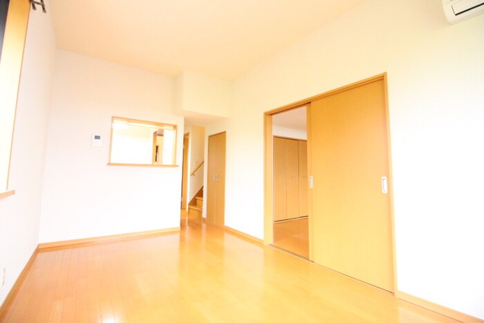 Ｆｒａｉｓ９６１の物件内観写真