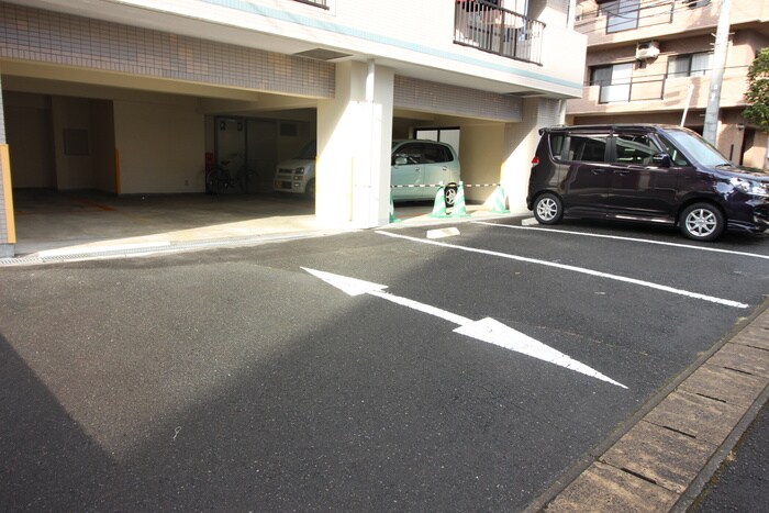 第十一銅谷ビルの物件外観写真