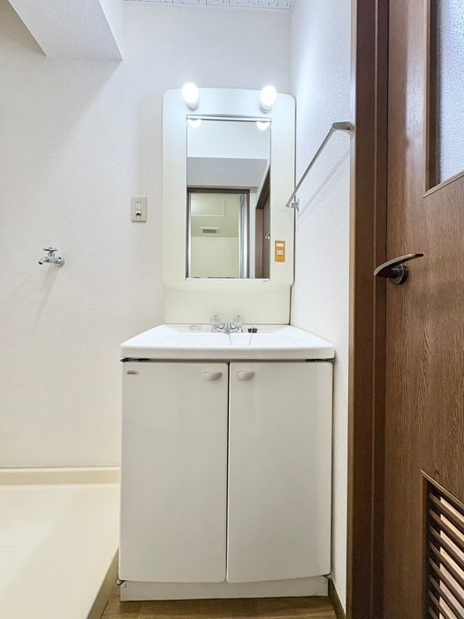 第十一銅谷ビルの物件内観写真