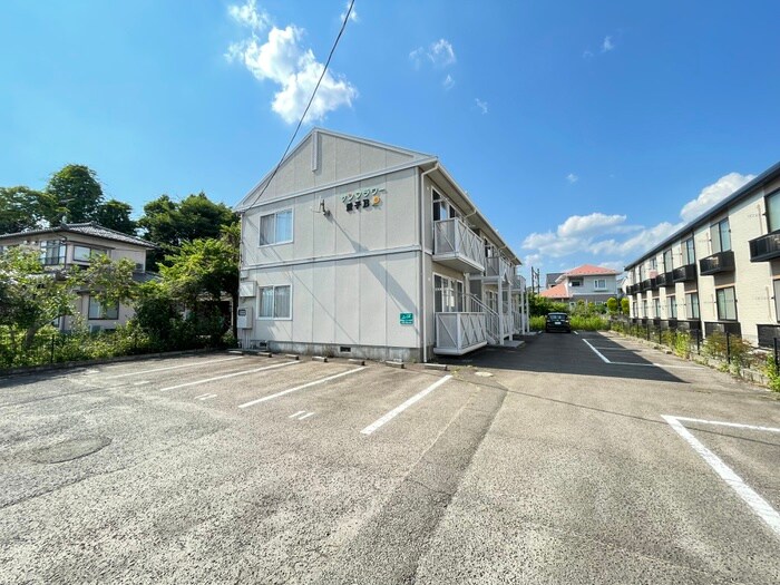 サンフラワー愛子Ｂの物件外観写真