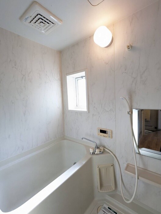 サンフラワー愛子Ｂの物件内観写真