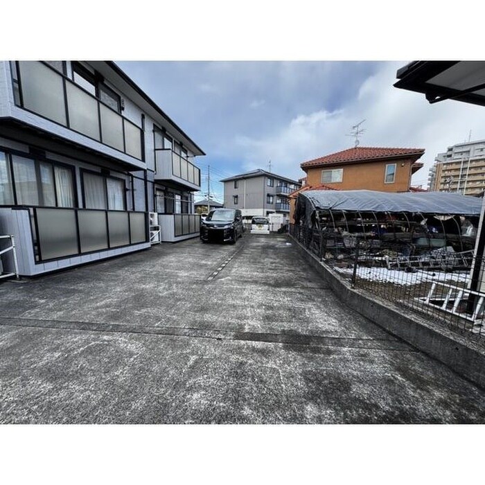 ふれんどはうすⅠ番館の物件外観写真