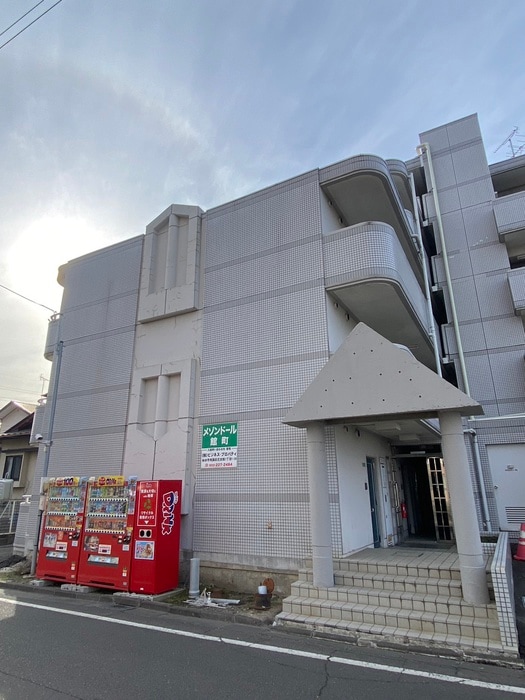 メゾンド－ル館町の物件外観写真
