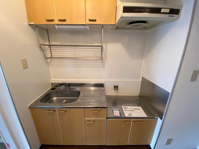 メゾンド－ル館町の物件内観写真