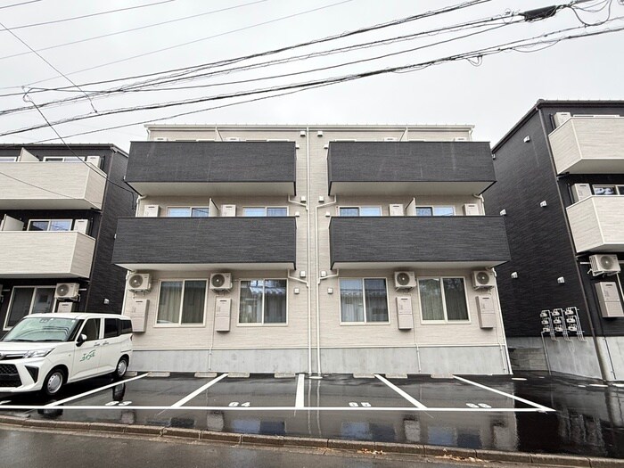 メリディアン・ナオミの物件外観写真