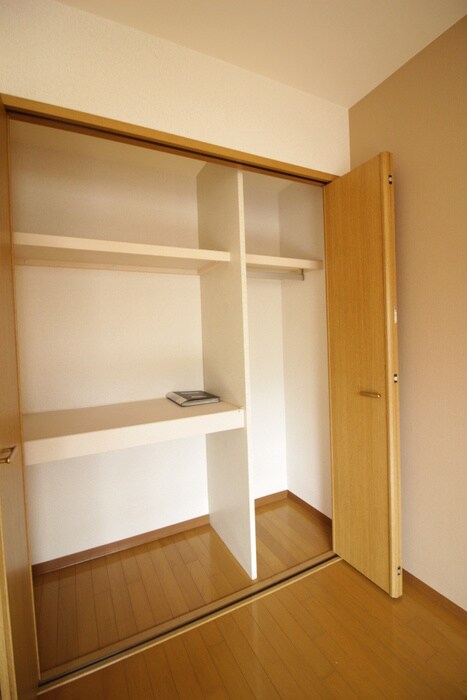 ロイヤルステ－ジ宮城野の物件内観写真