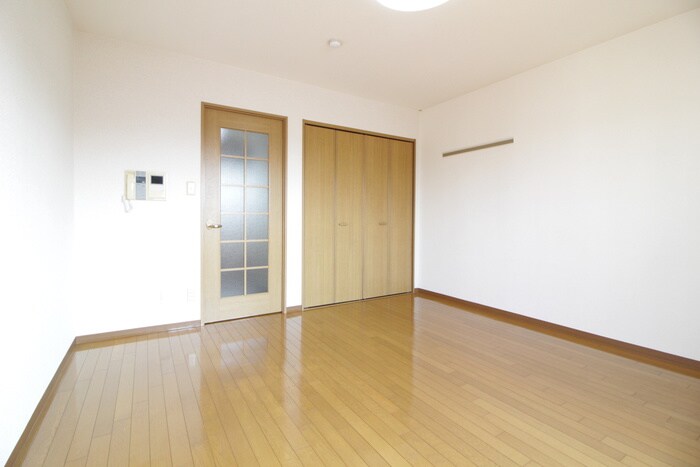 ロイヤルステ－ジ宮城野の物件内観写真