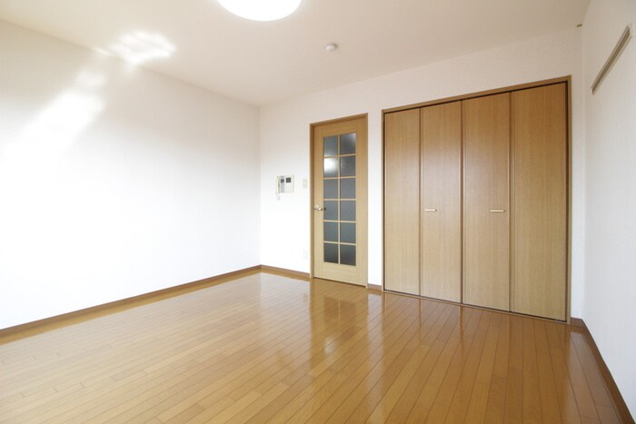 ロイヤルステ－ジ宮城野の物件内観写真