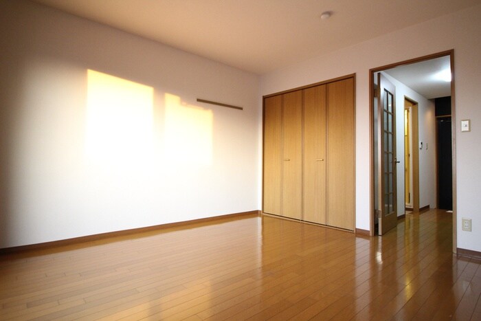 ロイヤルステ－ジ宮城野の物件内観写真