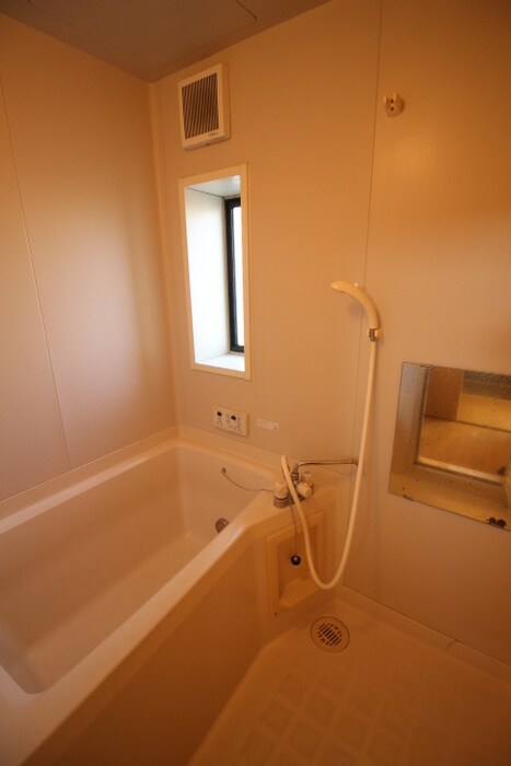 ラ・メルベイユB棟の物件内観写真