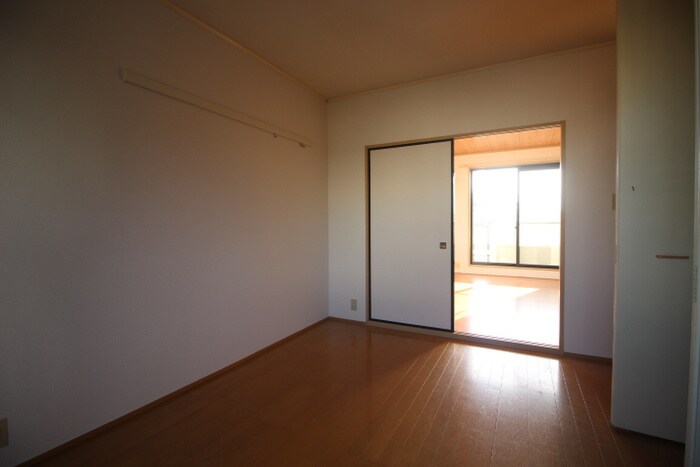 ラ・メルベイユB棟の物件内観写真