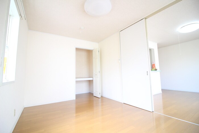 パ－クアベニュ－Ⅰ番館の物件内観写真