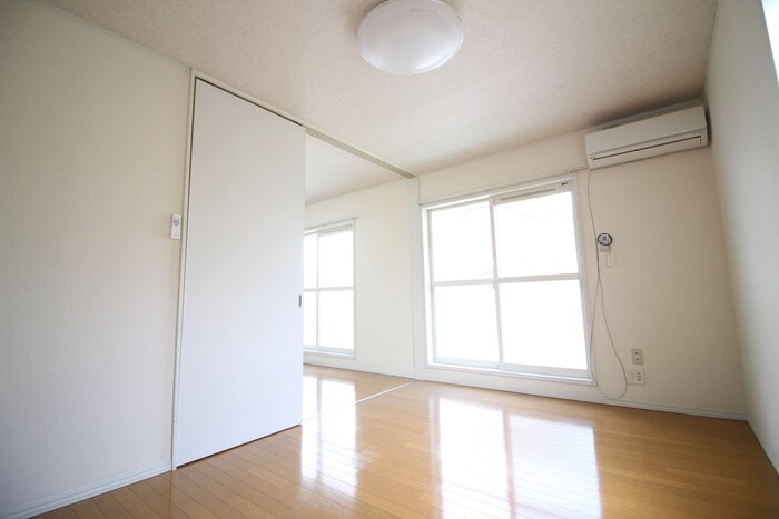 パ－クアベニュ－Ⅰ番館の物件内観写真