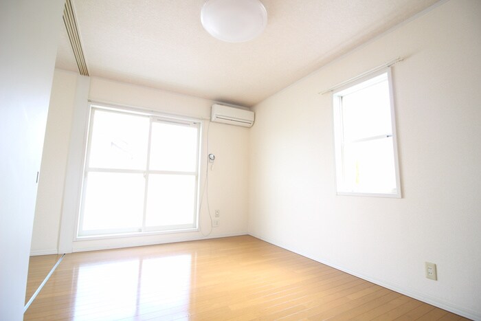 パ－クアベニュ－Ⅰ番館の物件内観写真