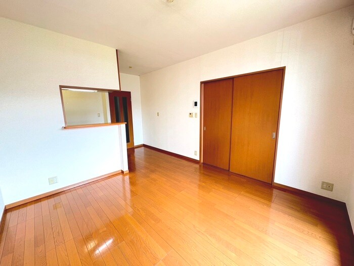 レジュウィールF棟の物件内観写真