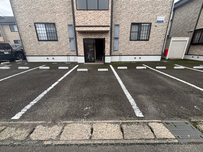 レジュウィールF棟の物件外観写真