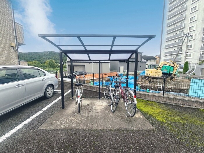 レジュウィールF棟の物件外観写真