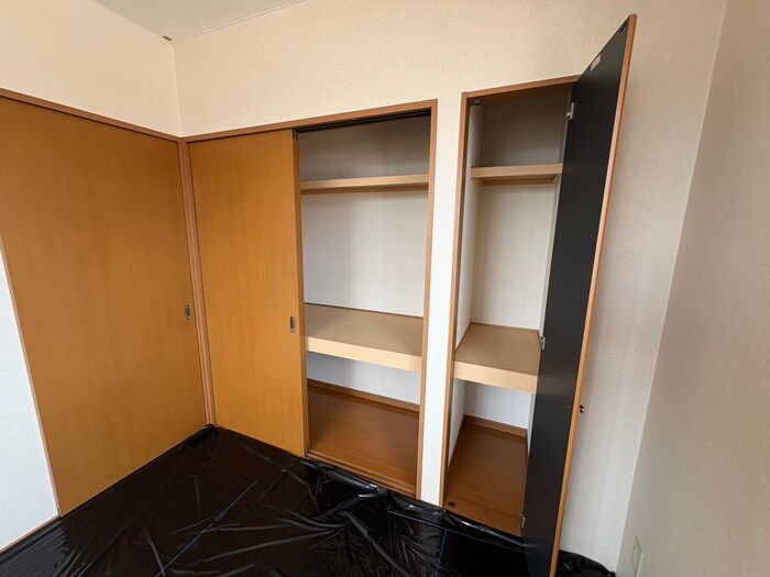 レジュウィールF棟の物件内観写真