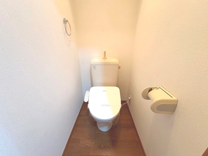 レジュウィールF棟の物件内観写真