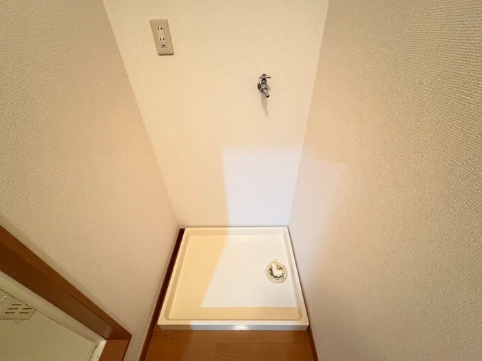 レジュウィールF棟の物件内観写真