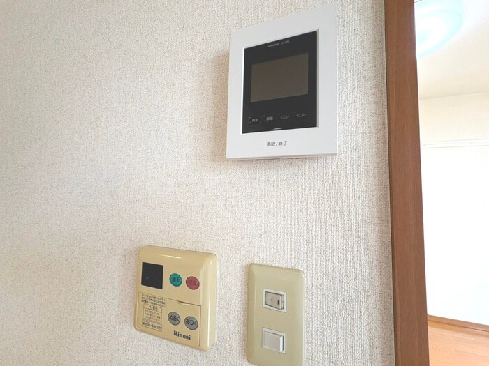 レジュウィールF棟の物件内観写真