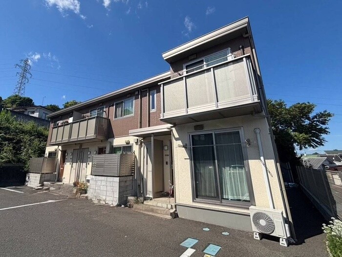 コゥジィー・メゾンの物件外観写真