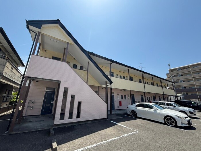 リーフサイドビレッジA棟の物件外観写真