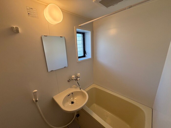 リーフサイドビレッジA棟の物件内観写真