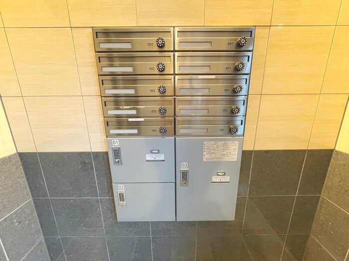 シールドハウス宮城野の物件外観写真